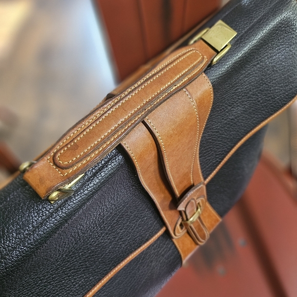 Dooney and Bourke Essex briefcase messenge… - Picture 4 of 6